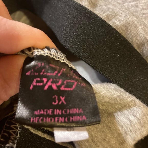 Grey bra 3x not sure of the brand - Picture 3 of 4